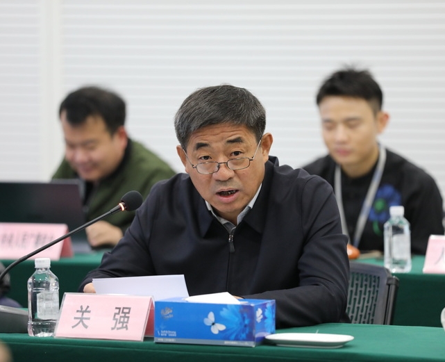 国家文物局副局长关强主持发布会