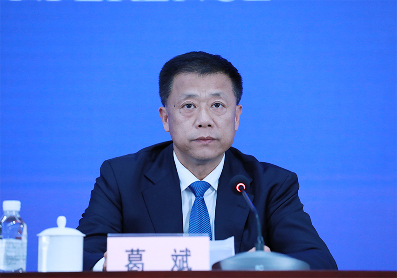 马鞍山市委副书记、市人民政府市长葛斌介绍凌家滩遗址博物馆建设及开馆试运营有关情况