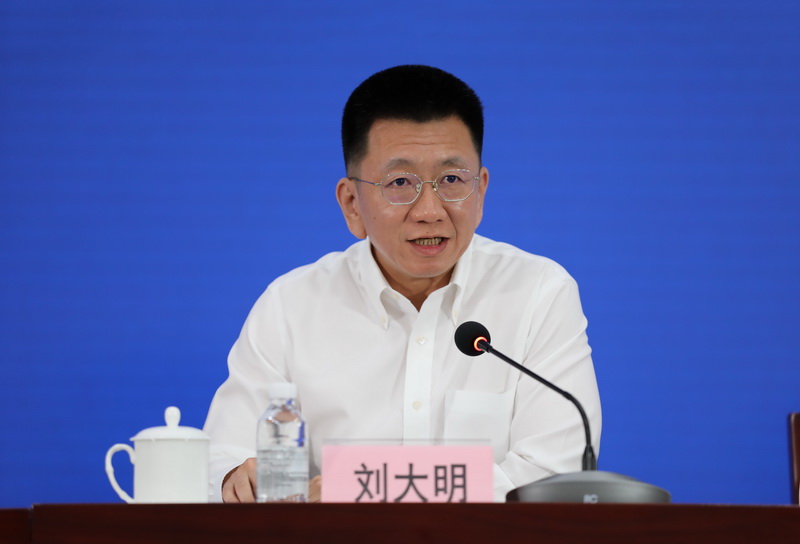 国家文物局政策法规司司长刘大明介绍文化和自然遗产日主场城市活动有关情况并回答记者提问